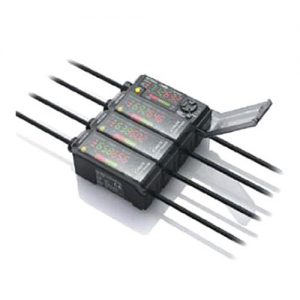 AMPLIFIER UNIT WIRE-SAVING STRUCTURE